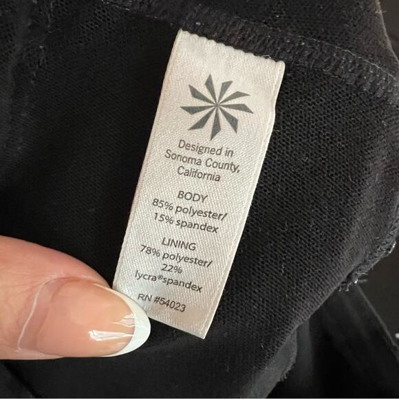 Athleta Black High Rise Sleet Traverse Tights Leggings MEDIUM - Picture 9 of 10